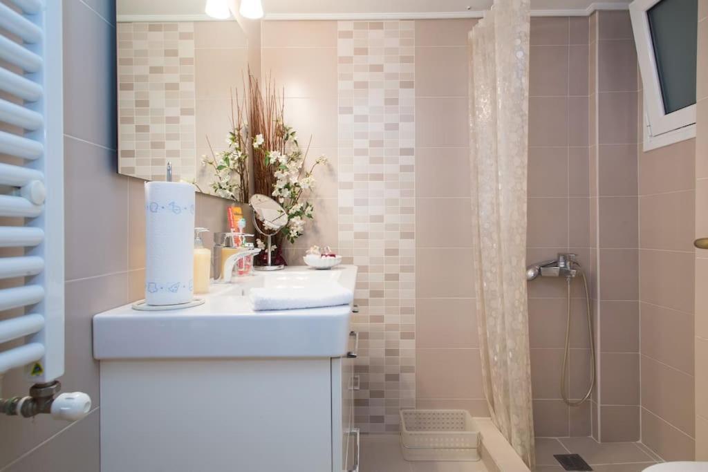 Top-Rated 1-Bedroom Apartment In The Heart Of Athens Luaran gambar