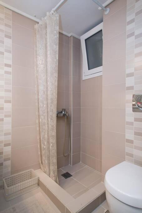 Top-Rated 1-Bedroom Apartment In The Heart Of Athens Luaran gambar