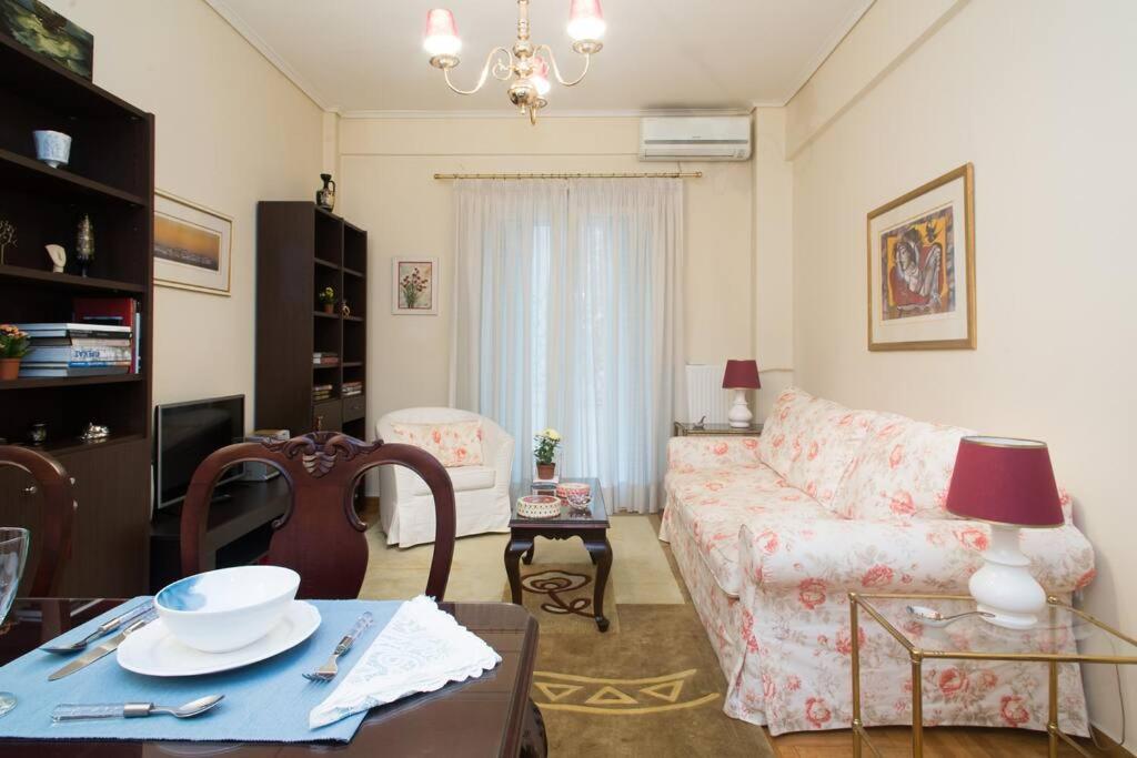 Top-Rated 1-Bedroom Apartment In The Heart Of Athens Luaran gambar